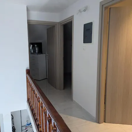 Holidayhouse Kali Port Chalkidiki 200m To Ваканционна къща